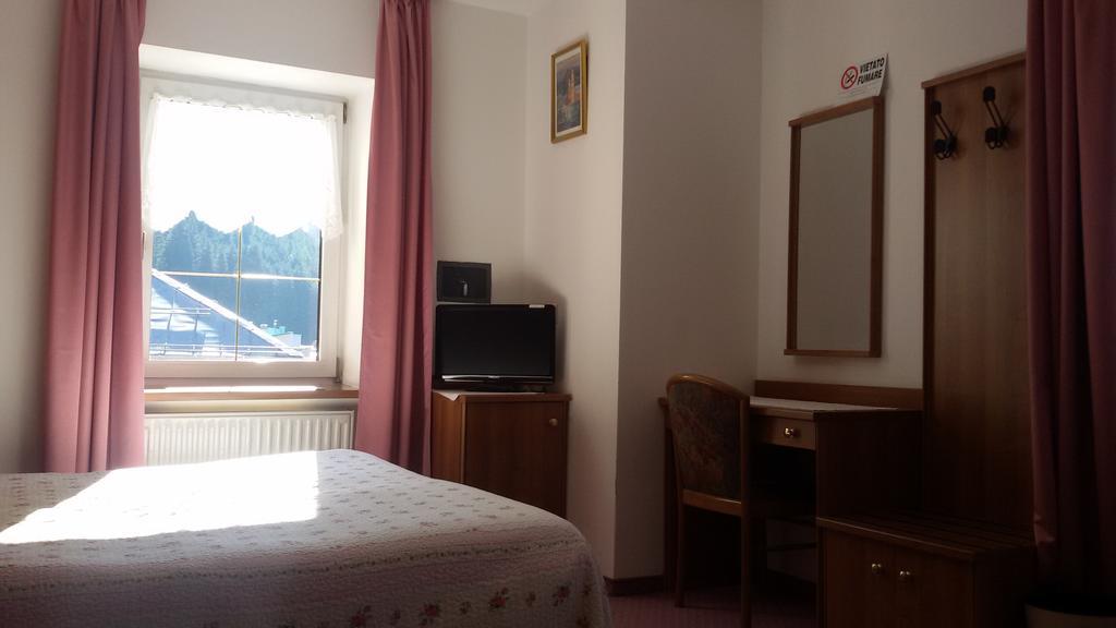 Albergo Alpino Arabba Eksteriør billede